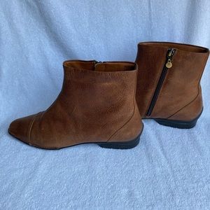 Rockport pebble leather booties